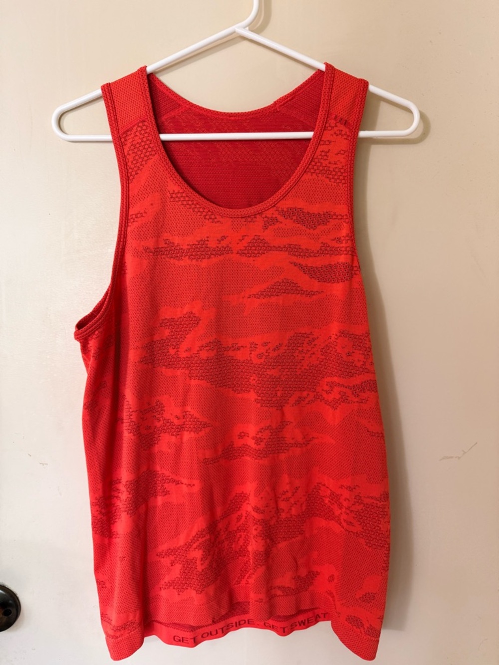 Lululemon Metal Vent tank